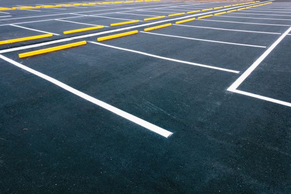 Asphalt Parking Lot Sealing in Edmond